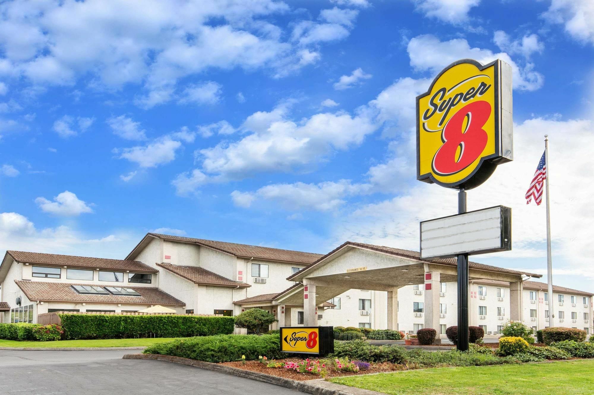 Hotel Super 8 By Wyndham Salem Extérieur photo